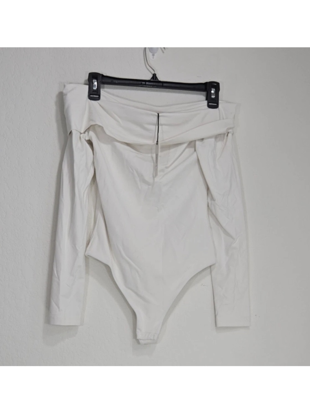 Aritzia Contour Deco Light Birch Off-Shoulder Bodysuit Size S Womens NEW